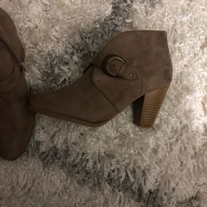 Mauries booties